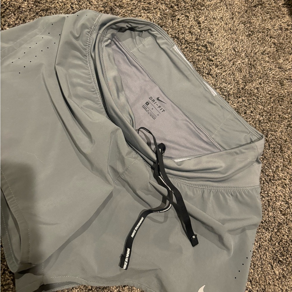 Nike Gray Windbreaker Lightweight Technical Fabric